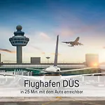 Appartement Rheinblick7 - Spektakulaerer Blick Auf Duesseldorfer Skyline - Ruhig Modern Privatparkplatz Aufzug - Anbindung An Messe Flughafen Hauptbahnhof
