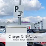 Appartement Rheinblick7 - Spektakulaerer Blick Auf Duesseldorfer Skyline - Ruhig Modern Privatparkplatz Aufzug - Anbindung An Messe Flughafen Hauptbahnhof *