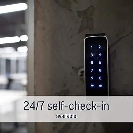 Rheinblick7 - Spektakulaerer Blick Auf Duesseldorfer Skyline - Ruhig Modern Privatparkplatz Aufzug - Anbindung An Messe Flughafen Hauptbahnhof Διαμέρισμα *