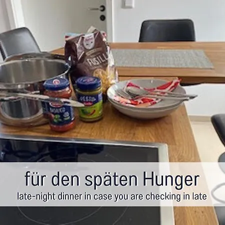 Rheinblick7 - Spektakulaerer Blick Auf Duesseldorfer Skyline - Ruhig Modern Privatparkplatz Aufzug - Anbindung An Messe Flughafen Hauptbahnhof